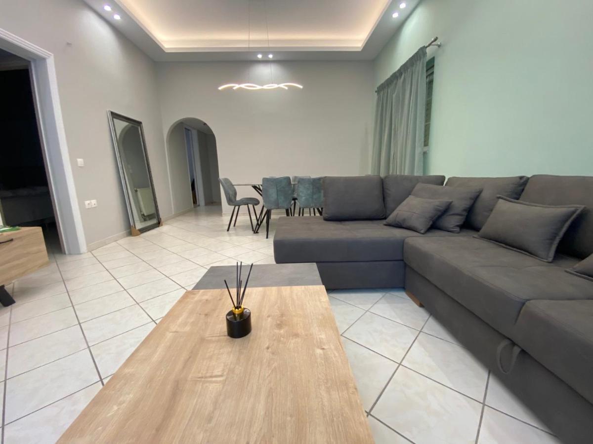 Comfortable Apartment Near To Metro Athen Eksteriør billede