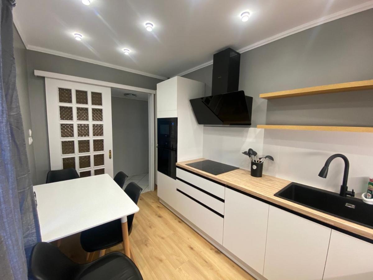 Comfortable Apartment Near To Metro Athen Eksteriør billede